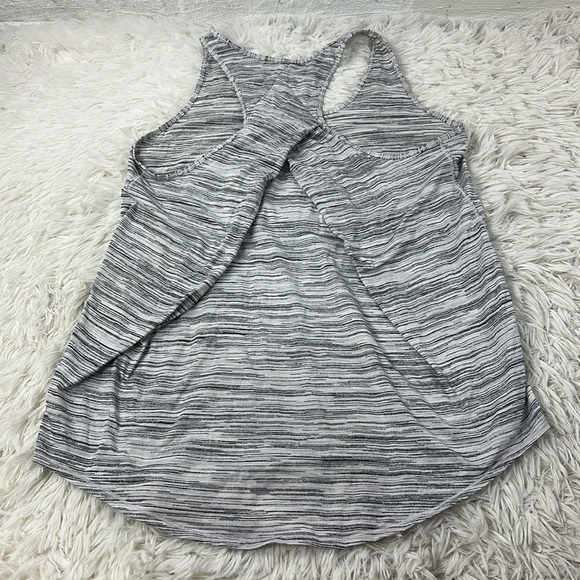 Lululemon Essential Tank Pleated Space Dye Camo White Silver Spoon - Picture 3 of 4